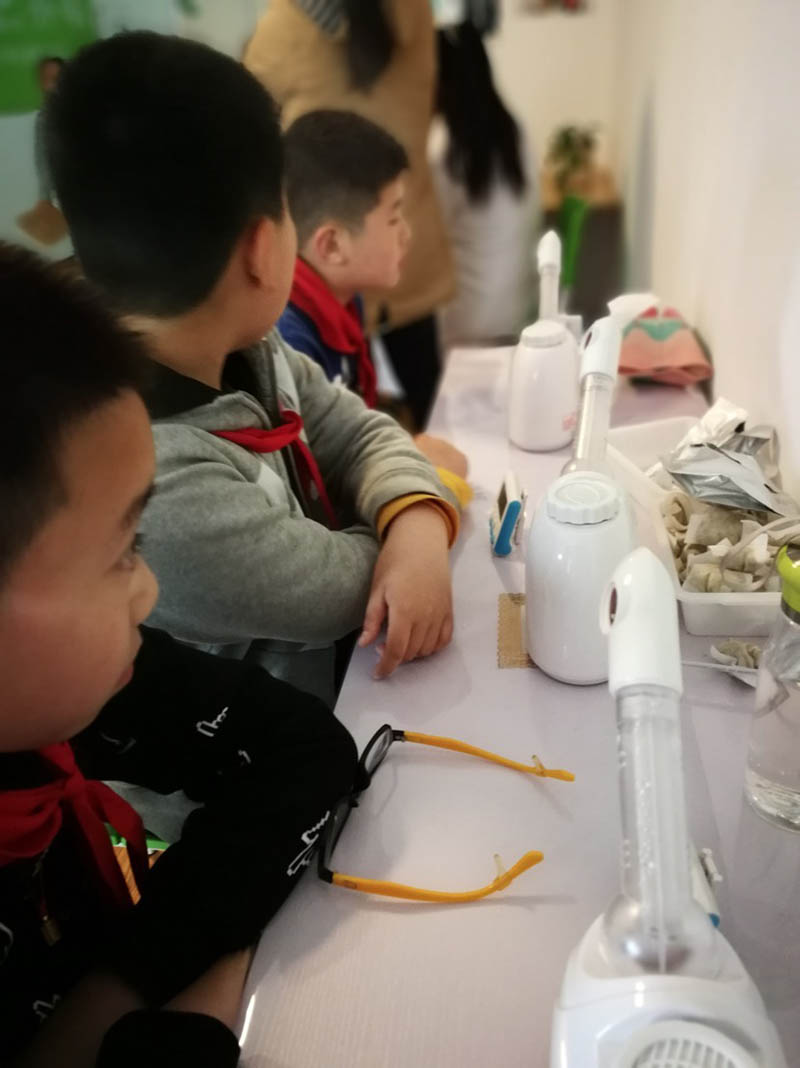 04 孩子养眼2.jpg